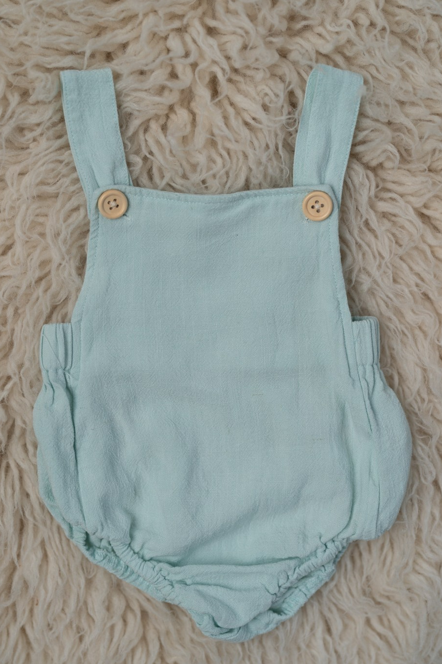 Cake smash outfits for girls. Newborn and family photographer. Hills District. Sydney