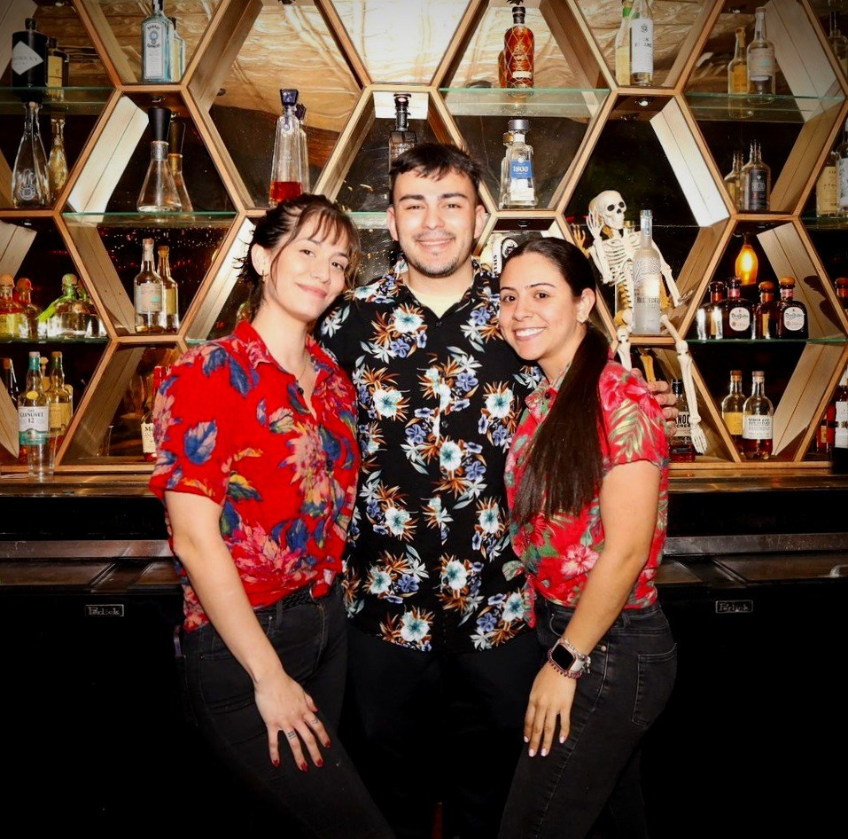 HOW. ROCKET PICTURES