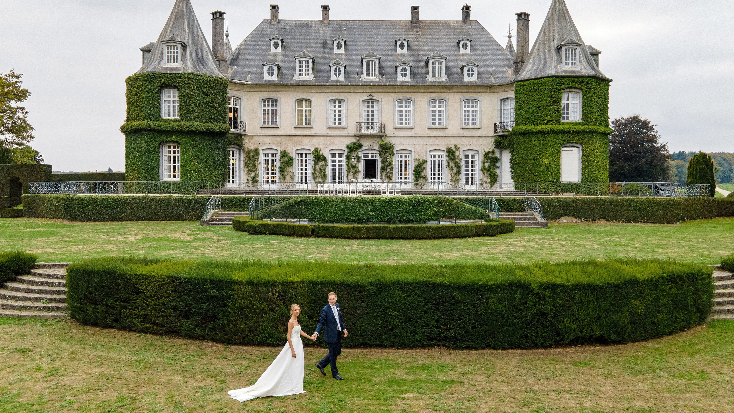 How Much Does a Wedding Photographer Cost in Toronto? (2026 Guide)