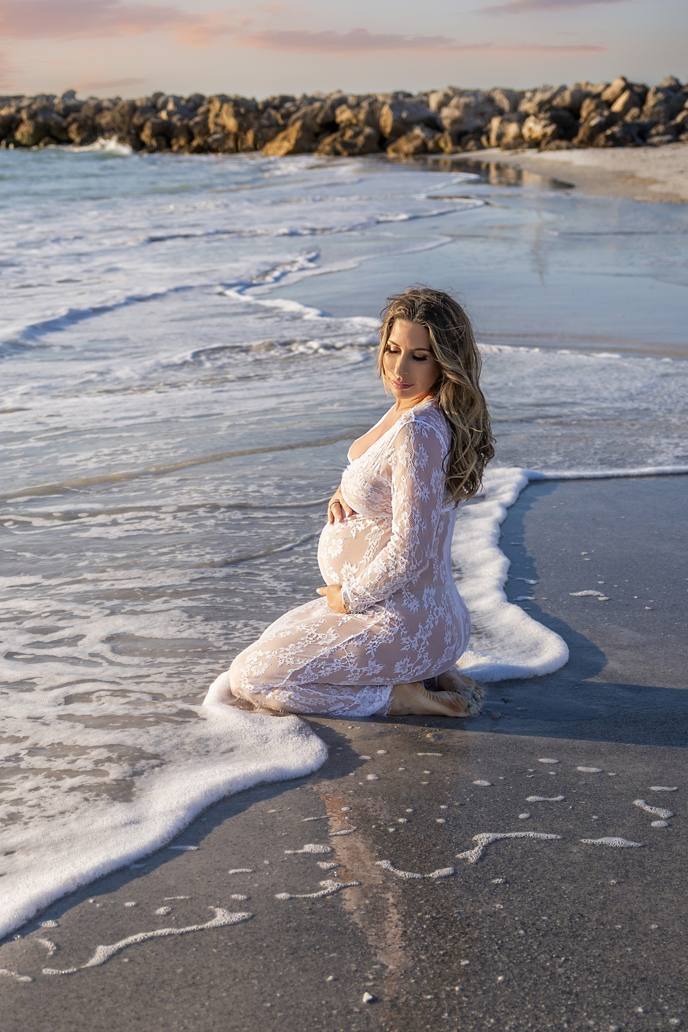 maternity photo session in the park