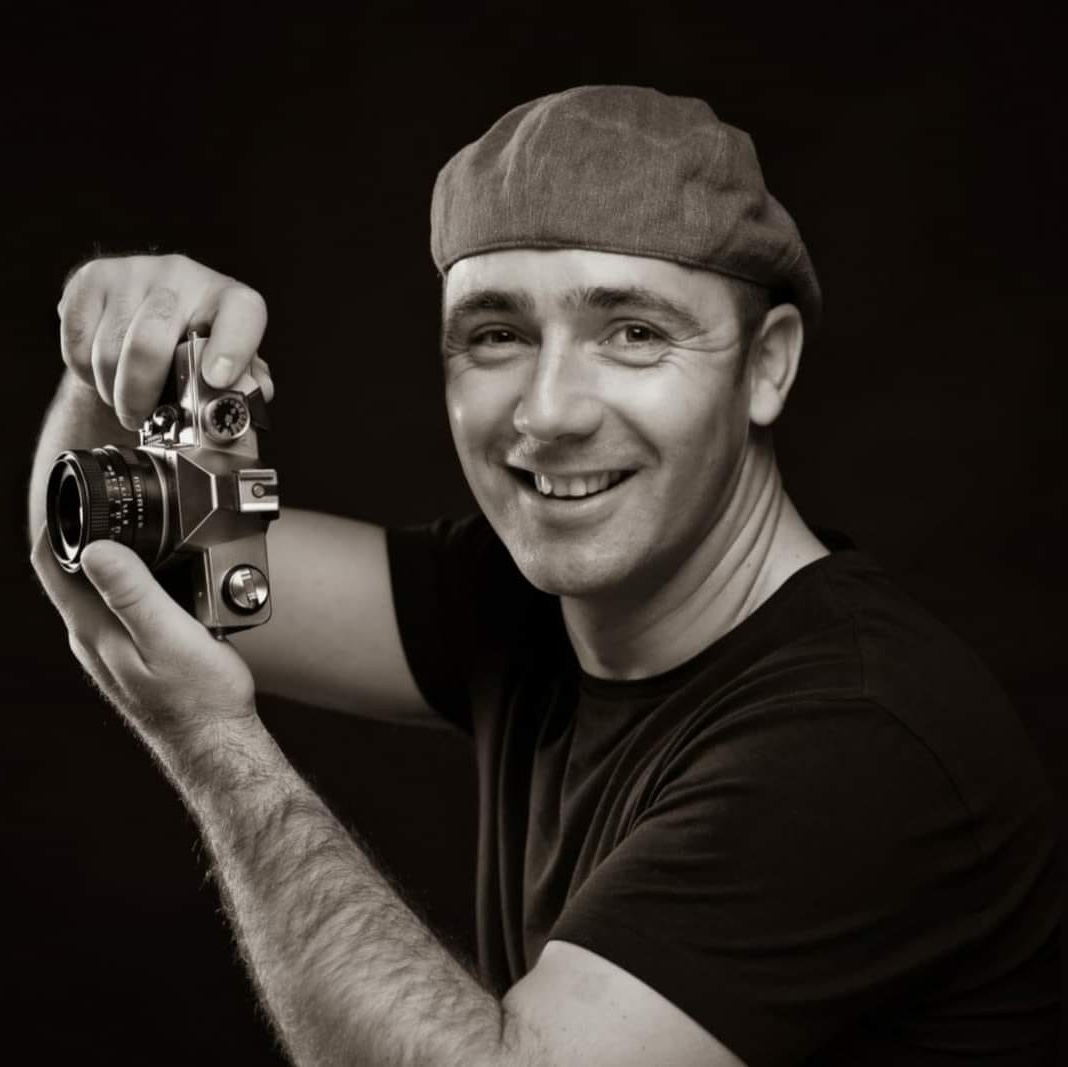 Contact. Wedding photography