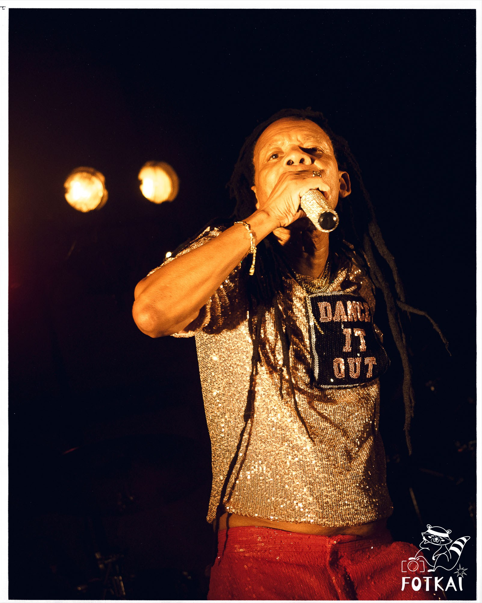 Greg Bannis, ex vocalista de Hot Chocolate – Entrevista exclusiva, fotos en vivo y su historia musical en FOTKAI