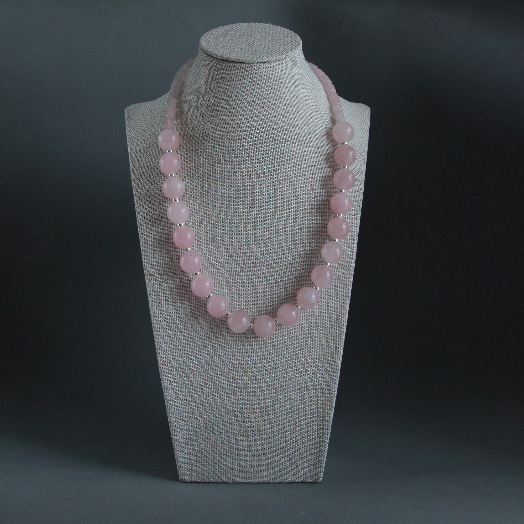 Modern Jewelry. Современнные и актикварные украшения в Барселоне, Москве и Санкт-Петербурге