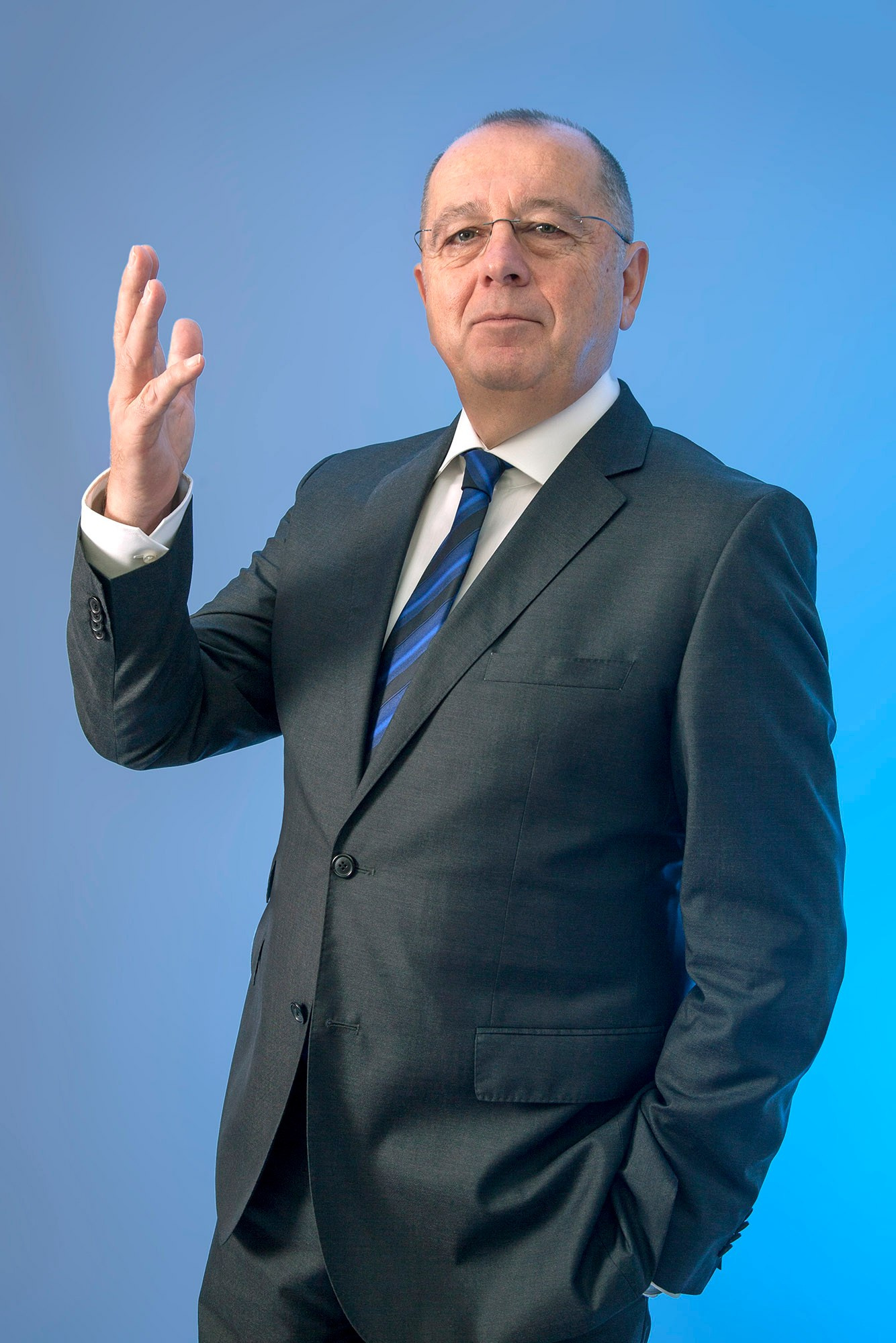 Wedding, portrait and event photographer Bucharest | Eduard Foto