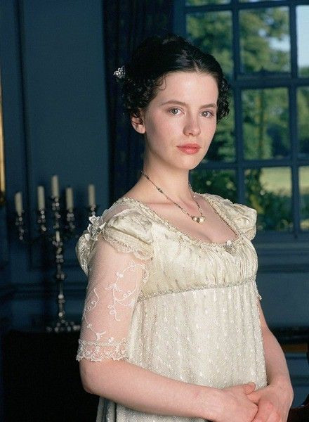 Romantic Empire style. Photographer in Sweden