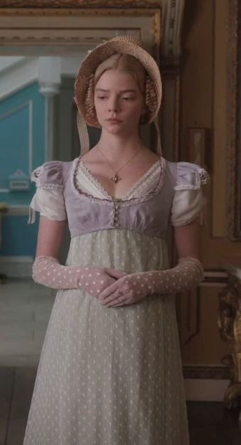 Romantic Empire style. Photographer in Sweden