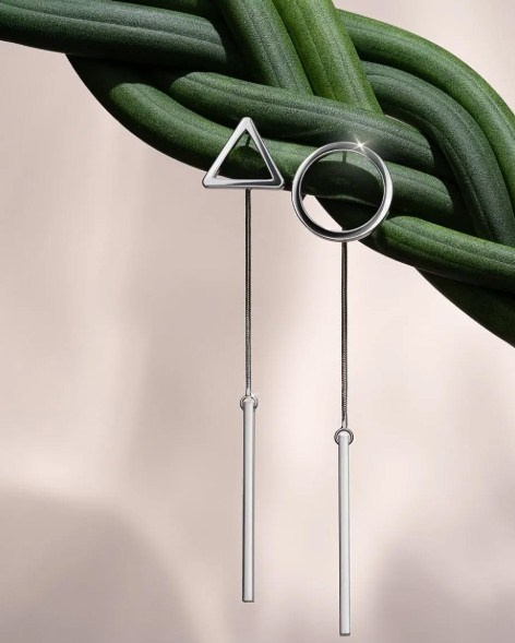 London Product Photographer | Perfume, Skincare & Beauty Product Photography. London Fashion & Portrait Photographer | Fashion Photoshoots, Lifestyle & Commercial Photography