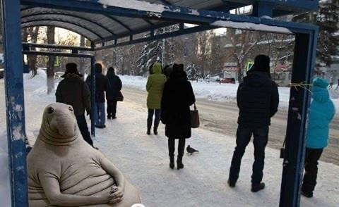 Акционизм города Бесов. Бесславные ублюдки: теплые остановки. Школа современного искусства Лени Сморагдовой