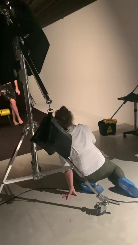 Shooting en estudio. Videos y fotografías en sesión de shooting. Fotógrafa de Periodismo y Documentación, Teatro, Cine, Shooting para Modelos, Bodas, Bautizos, Comuniones, Familia y Eventos