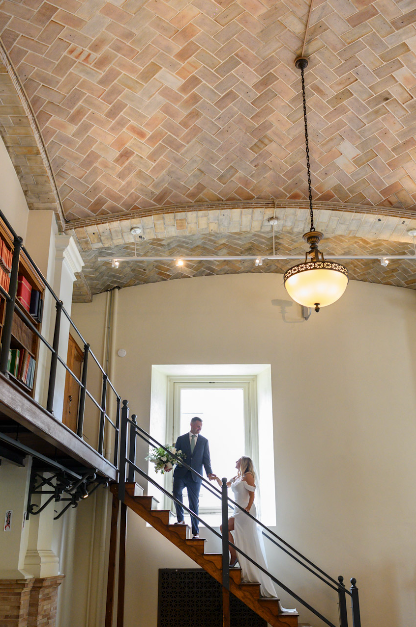 Smiles and love at the Boston Public Library. Wedding photographer in Orlando, Boston & New York Anderson Marques