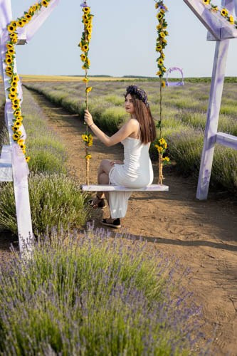 Sedinta foto in lanul de lavanda