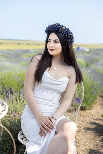 Sedinta foto in lanul de lavanda