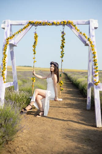 Sedinta foto in lanul de lavanda
