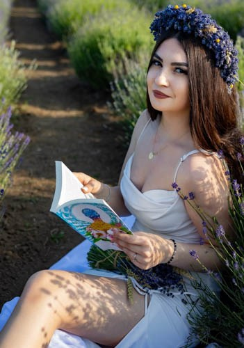 Sedinta foto in lanul de lavanda