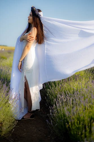 Sedinta foto in lanul de lavanda
