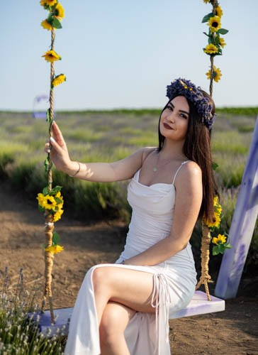 Sedinta foto in lanul de lavanda