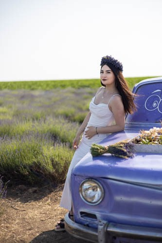 Sedinta foto in lanul de lavanda