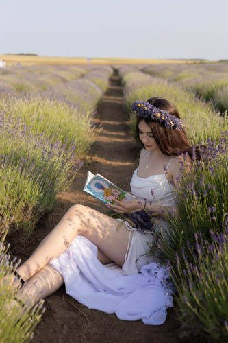 Sedinta foto in lanul de lavanda