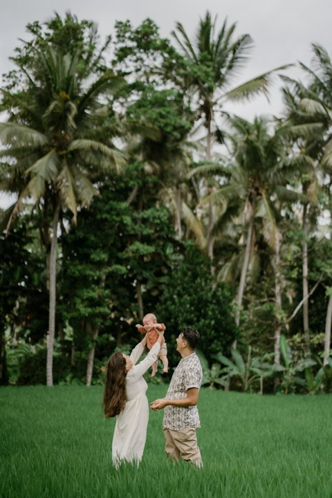 Daniel’s Family Photoshoot. Female Photographer in Bali