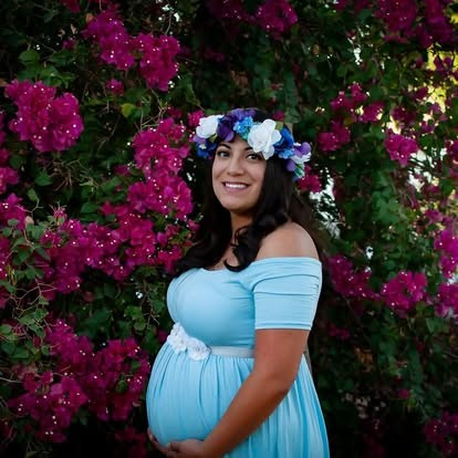 Maternity Photography. Hidden Desert Photography