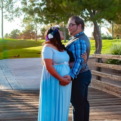 Maternity Photography. Hidden Desert Photography
