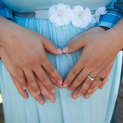 Maternity Photography. Hidden Desert Photography