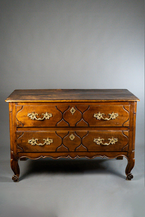 Photos for an antiques boutique in the studio. Portrait and wedding photographer in New York