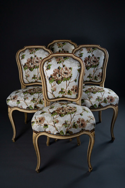 Photos for an antiques boutique in the studio. Portrait and wedding photographer in New York