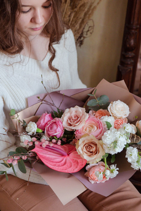 Photos for a flower boutique in the studio. Portrait and wedding photographer in New York