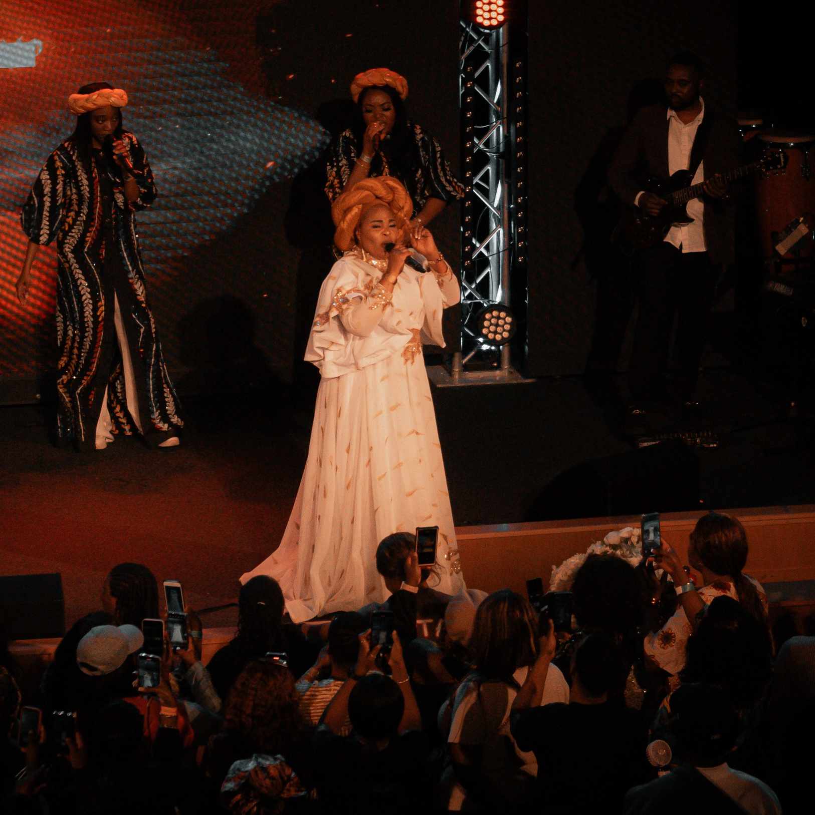 Sola SLY | London Photographer and Videographer