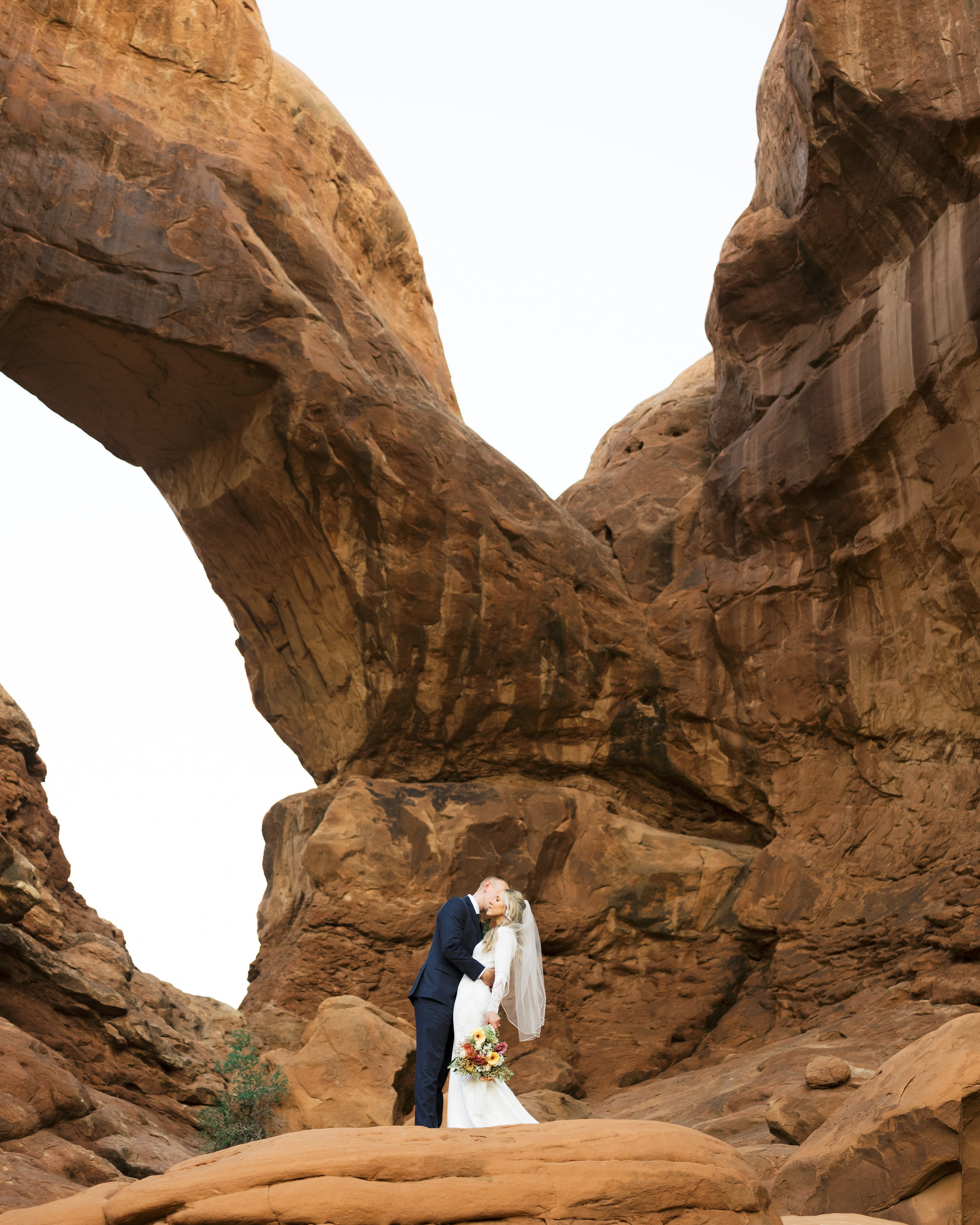 Arches Bridal Photoshoot. Utah Family Photographer
