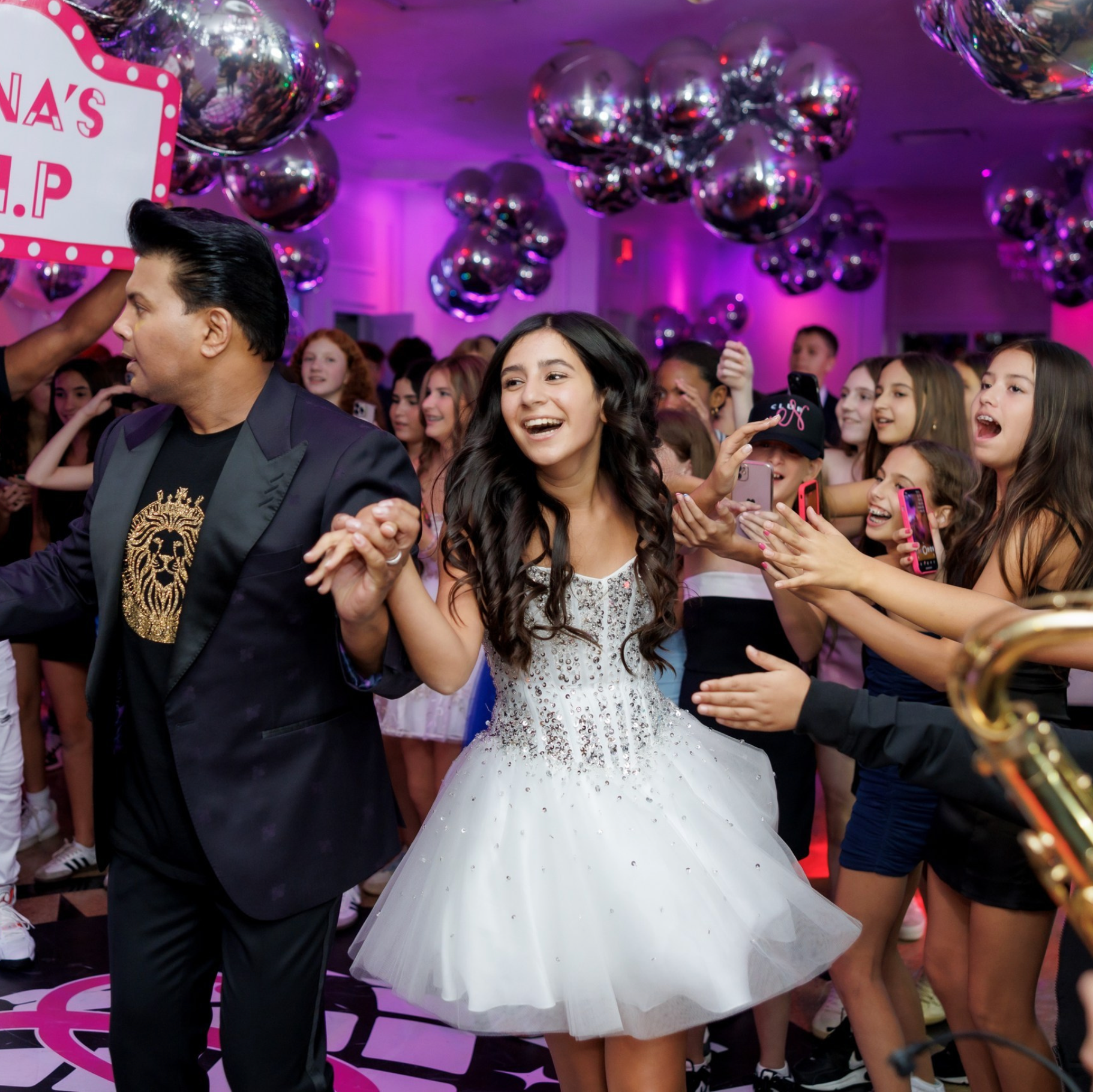 Bat & Bar Mitzvah Galleries. Mazal Tov Studio