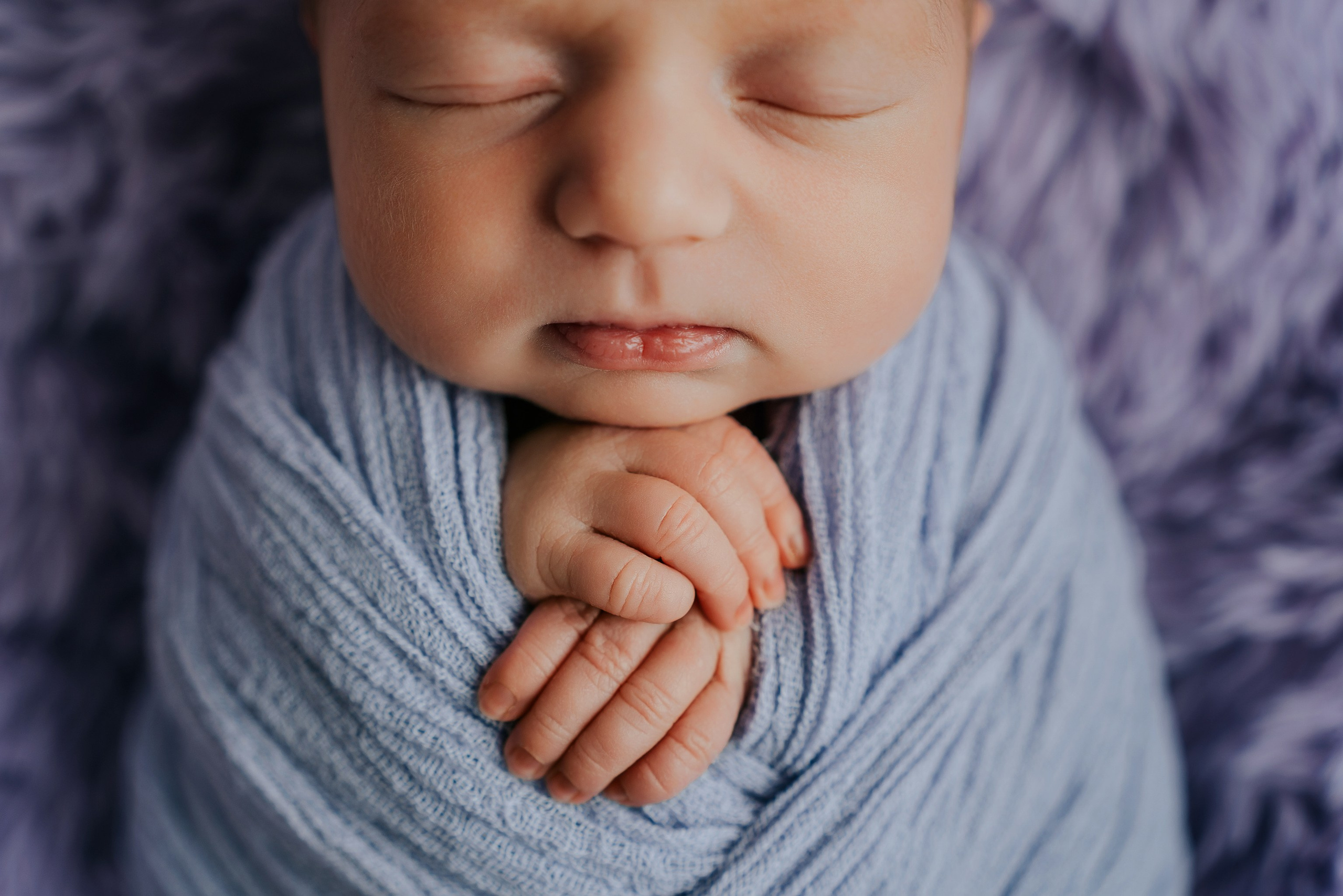 Newborn Photography in Massachusetts | Classic & Lifestyle Newborn Sessions. Family and kids photographer Anastasiya Hanush in Massachusetts