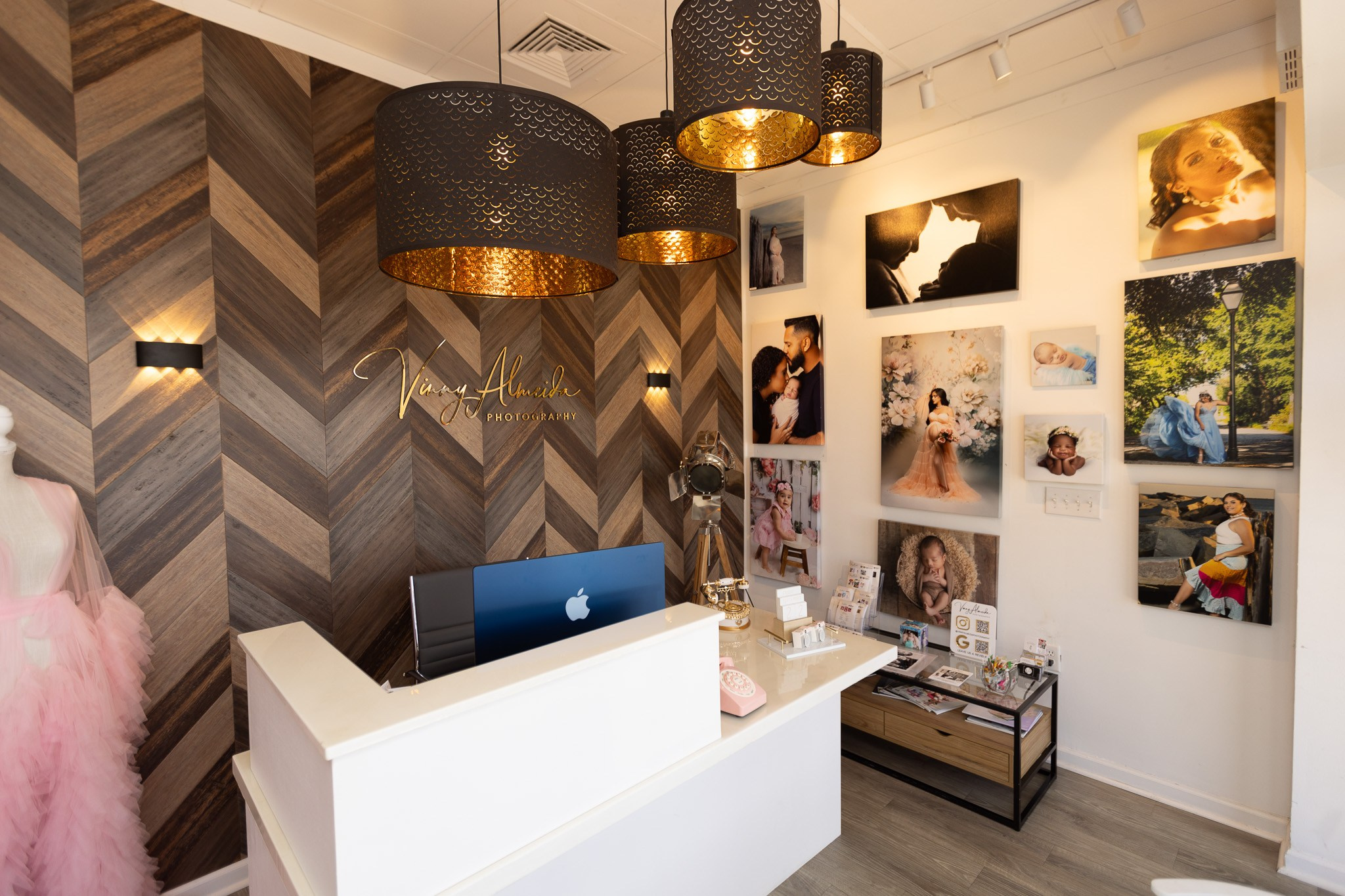 About us. Professional family, maternity & newborn photographer in North Charleston, SC, creating timeless portraits