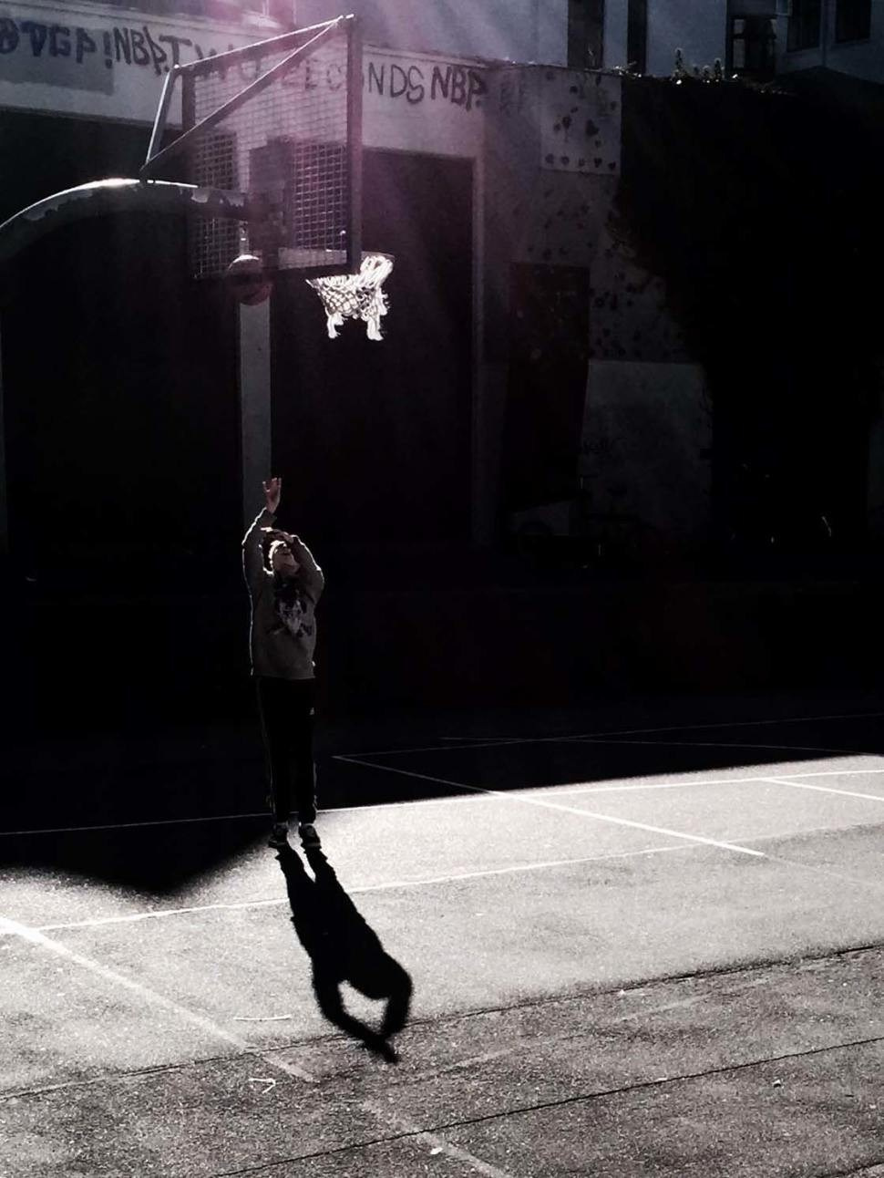 Cum să citești lumina naturală pentru fotografii perfecte: Idei despre cum să folosești lumina naturală în favoarea ta. MDimaFotoStudio. Fotograf de nuntă, evenimente private și de familie