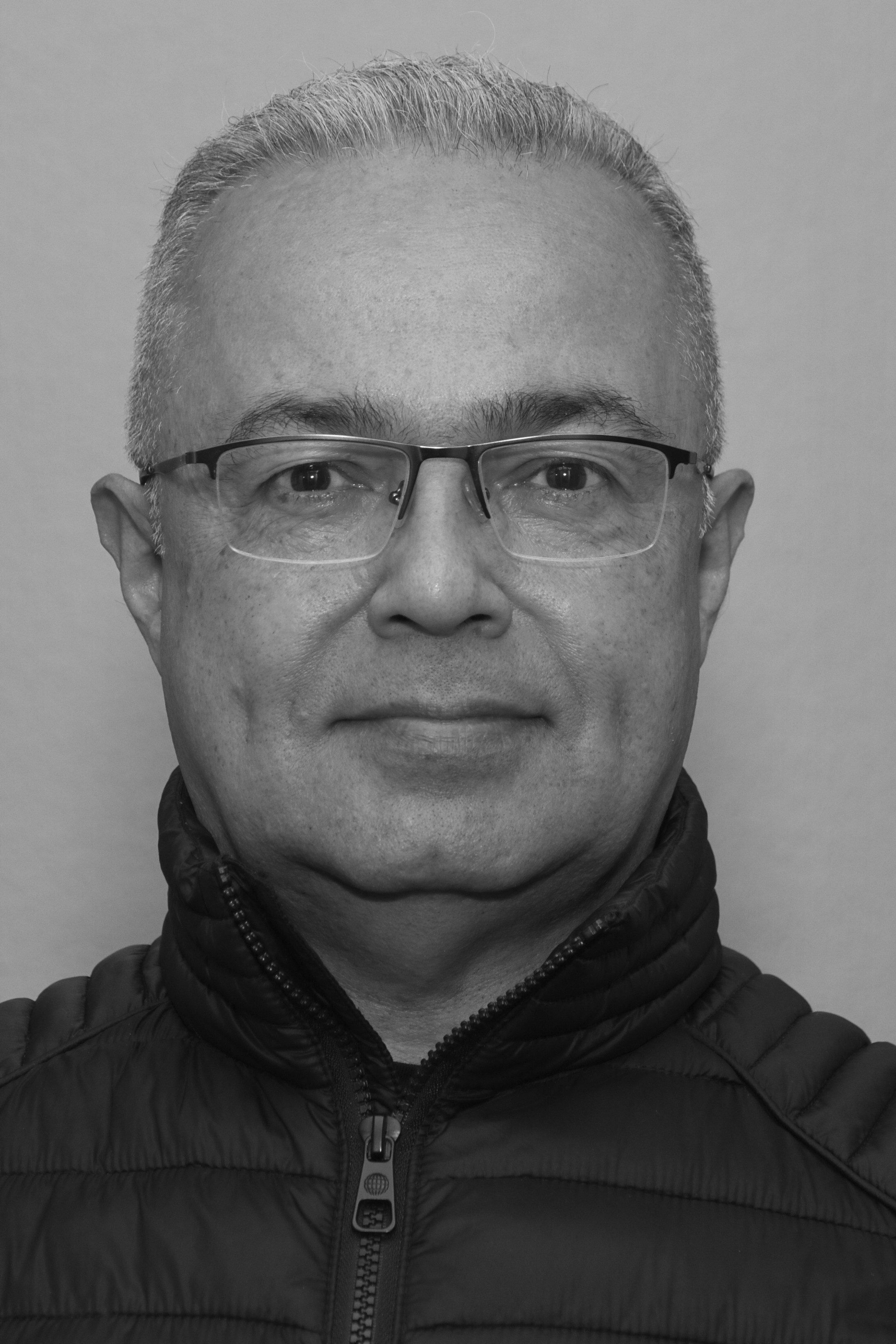 Contacto. Fotógrafo de bodas, familiar, niños y modelos en Madrid, Julio César Bustamante