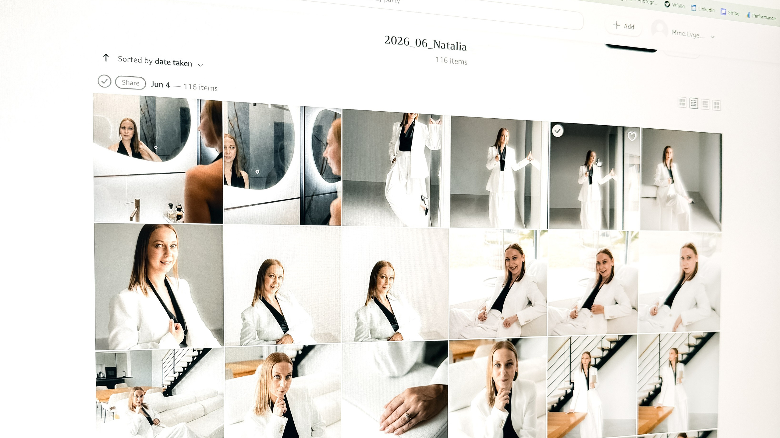 Galerie de livraison en ligne pour client personal branding à Toulouse, 116 images sélectionnées organisées par date, workflow post-production éditorial