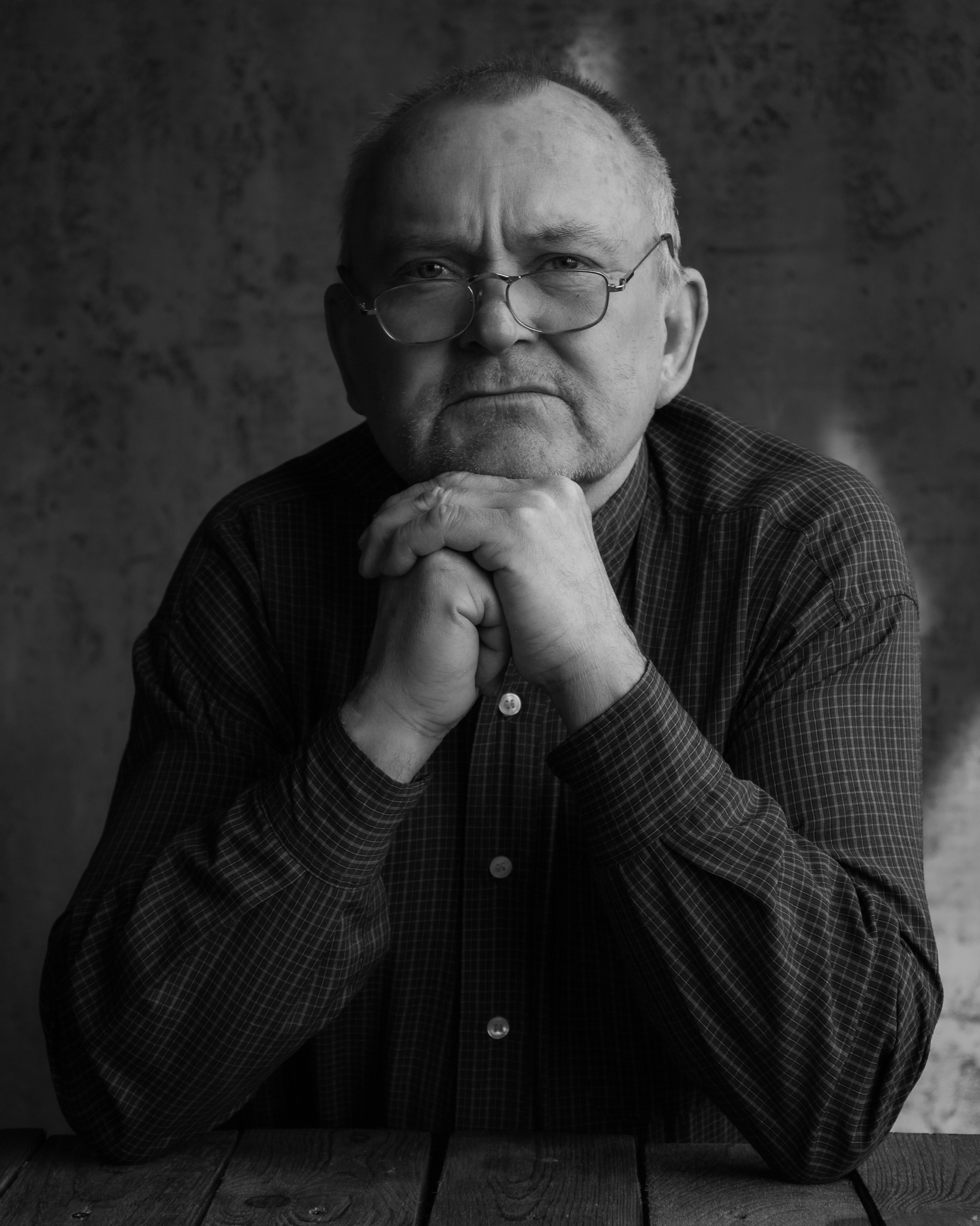 My name is Irina I am a family and portrait photographer