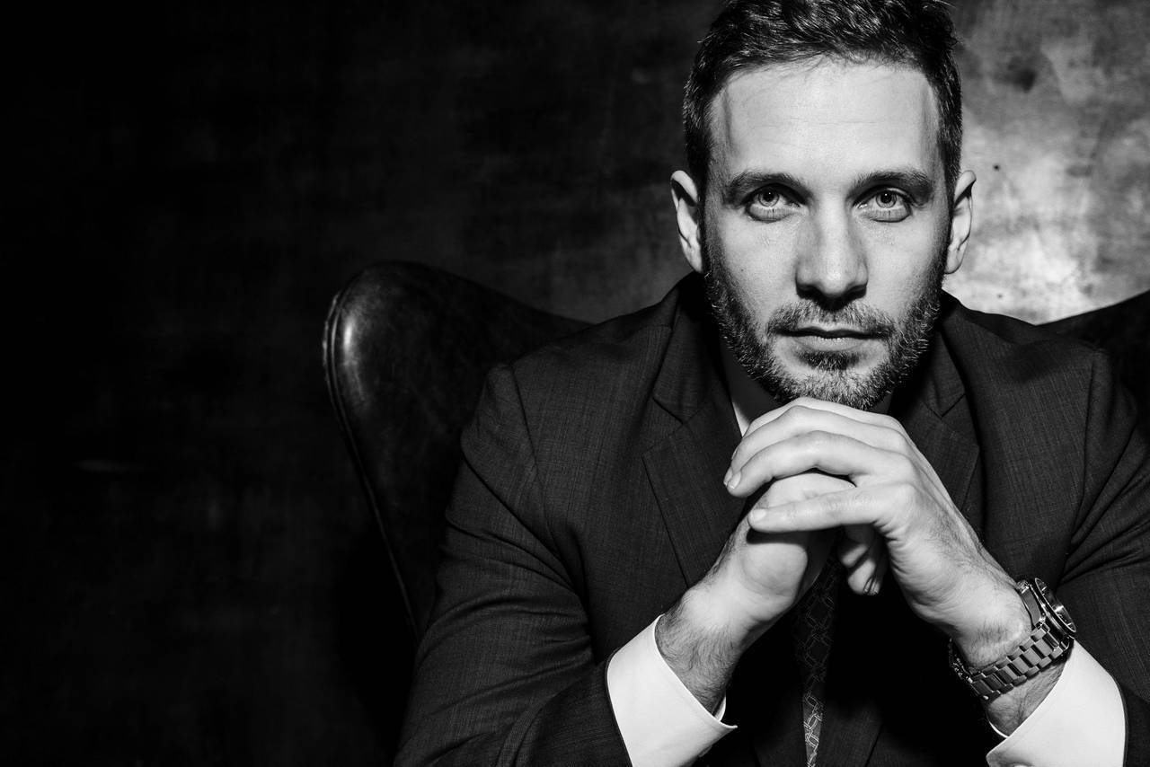 БІЗНЕС ПОРТРЕТИ. Зйомки для бізнесу. Олексій Ревуцький - весільний та сімейний фотограф