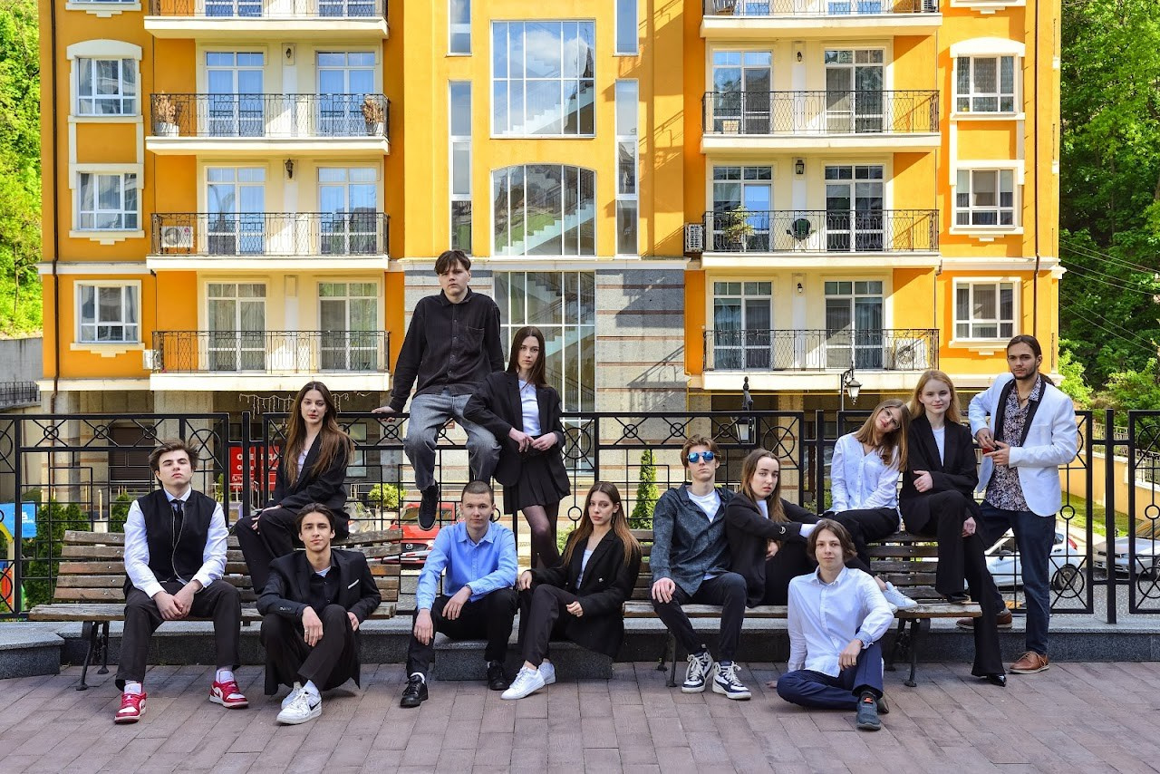 Накращій час для замовлення випускних альбомів. Випускні альбоми Київ Вінниця Одеса Харків Дніпро Львів