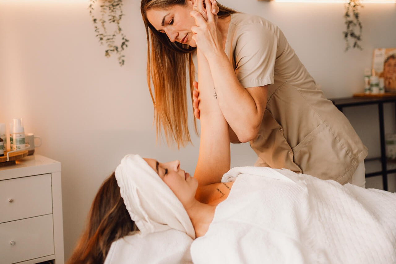 AB Naturkosmetik. Pilates in Hamm | Matten-, Reformer- & Barre Pilates