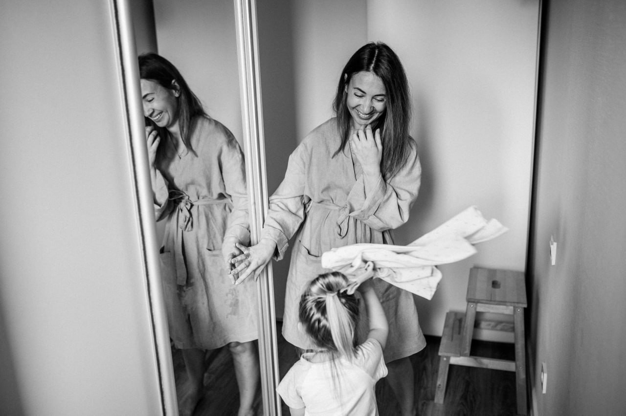 Contacts. Family photography in Europe. Vienna, Bratislava, London, Dublin, Copenhagen, Amsterdam, Barcelona