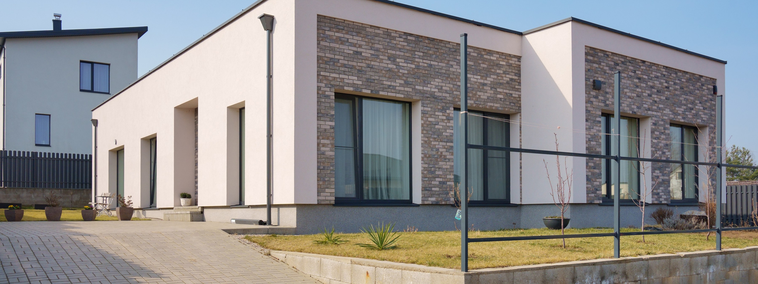 Jauki svetainės NT nuotrauka pardavimui ar nuomai.