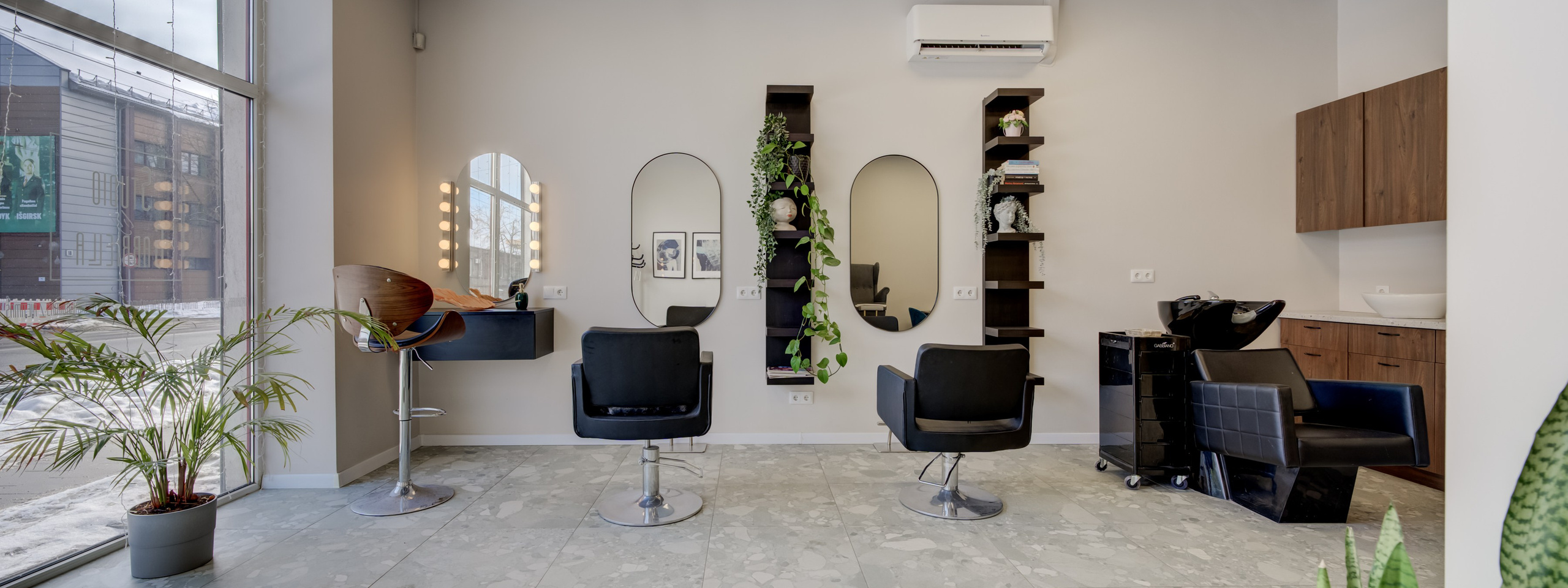 Jauki svetainės NT nuotrauka pardavimui ar nuomai.