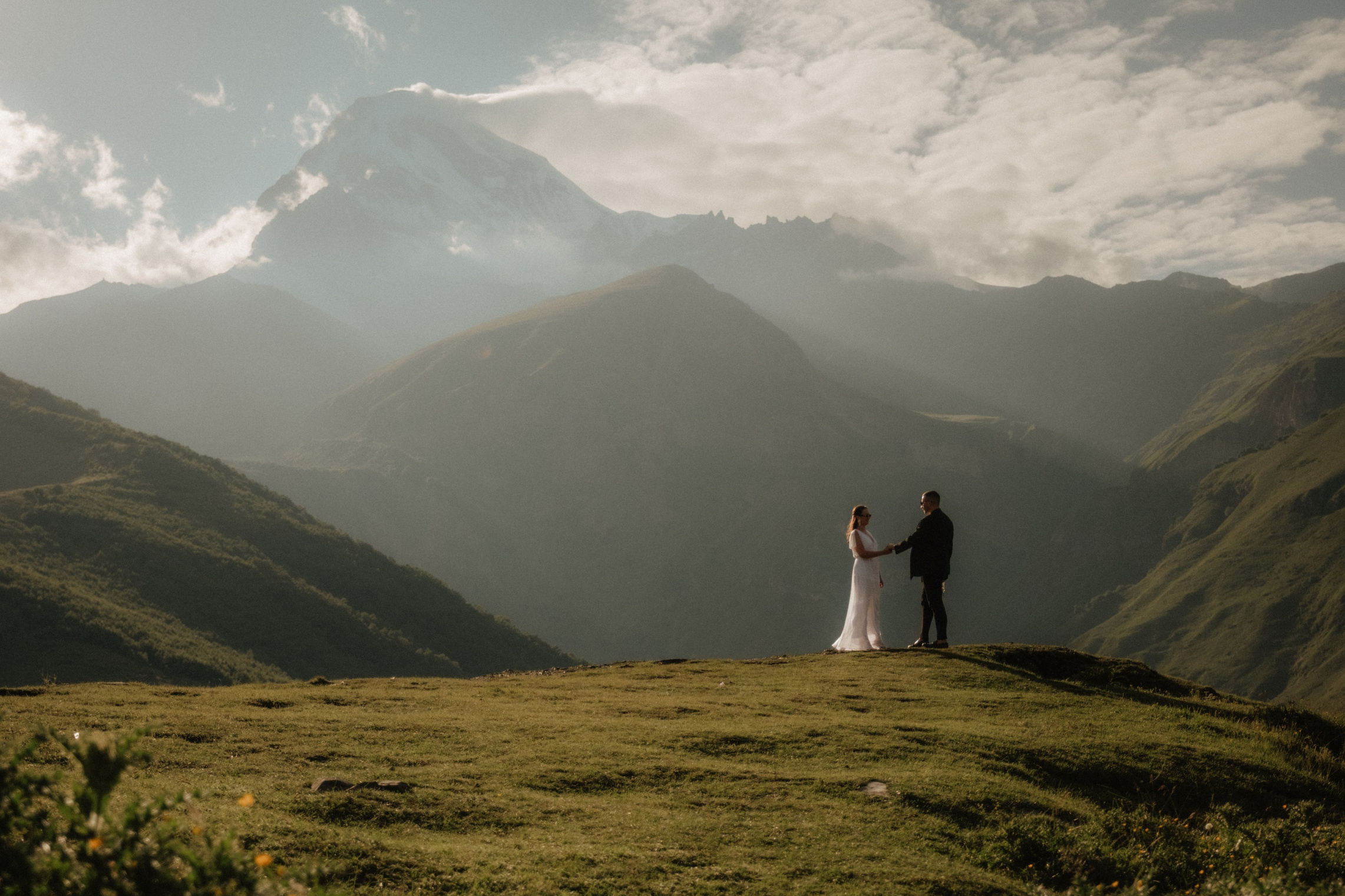 Price & Info. Outdoor Portrait Photographer in Georgia — Gudauri & Kazbegi | Irina Beniaidze