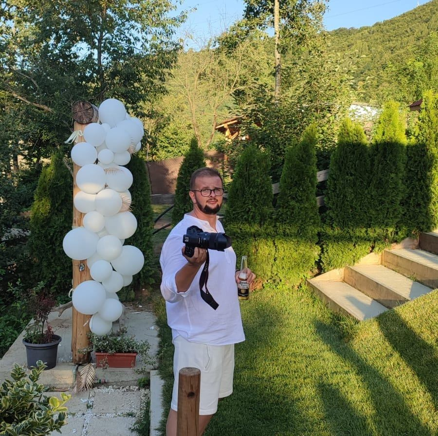 Despre mine. Fotograf de portret si evenimente din Cluj-Napoca si imprejurimi