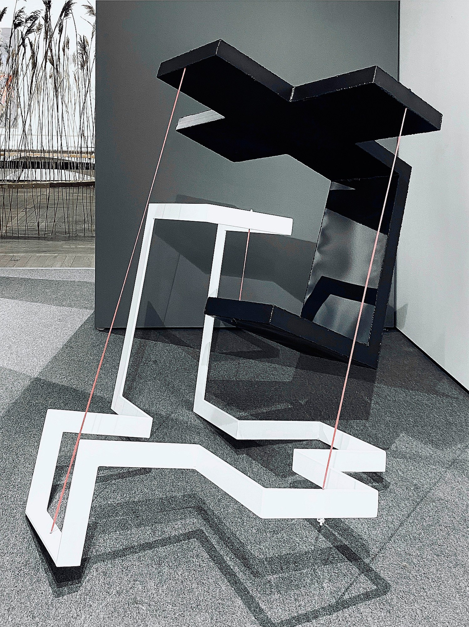 Абстрактная интерьерная скульптура из металла, ручная ковка, автор Мария Тарлецкая