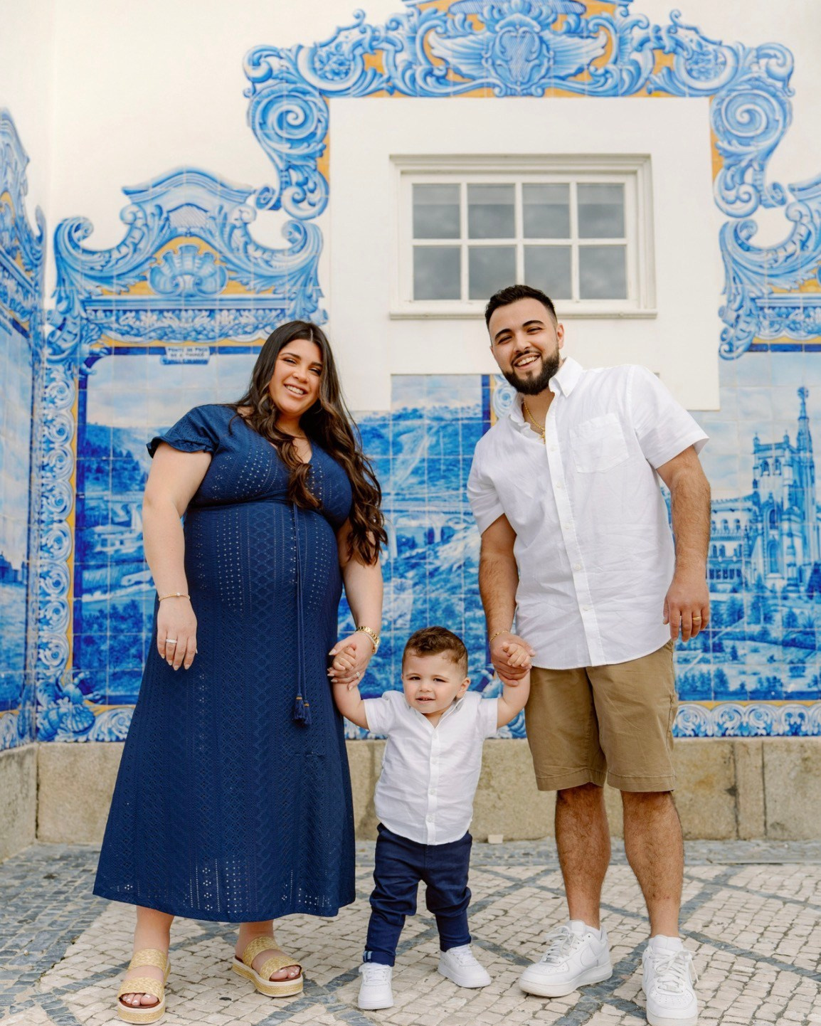 What to Wear for a Photoshoot in Portugal | Couples & Vacation Guide. Porto Travel Photographer | Couples & Vacation Photos in Portugal — WePortugal