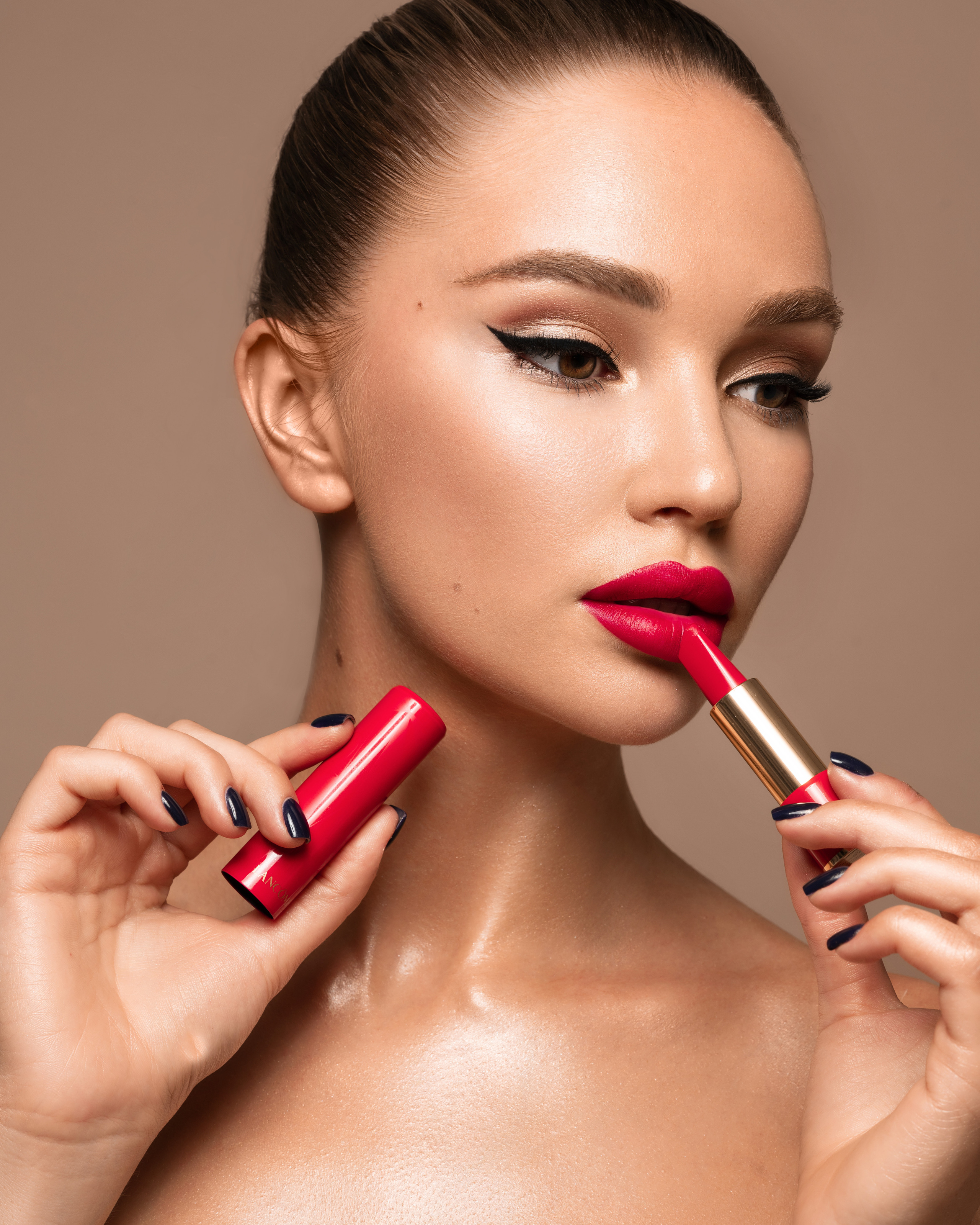 Commercial retoucher