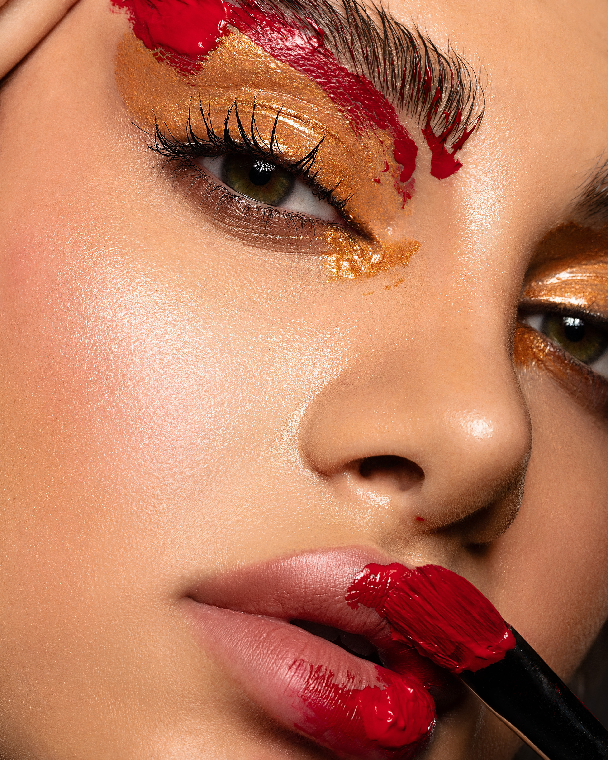 Commercial retoucher